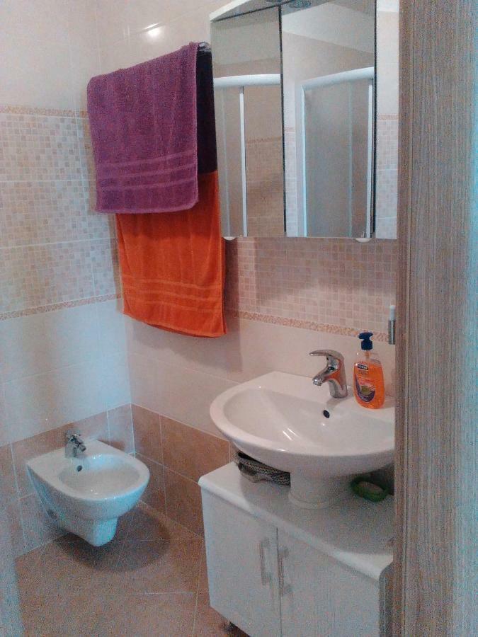 Apartament M & E Vodice Eksteriør billede