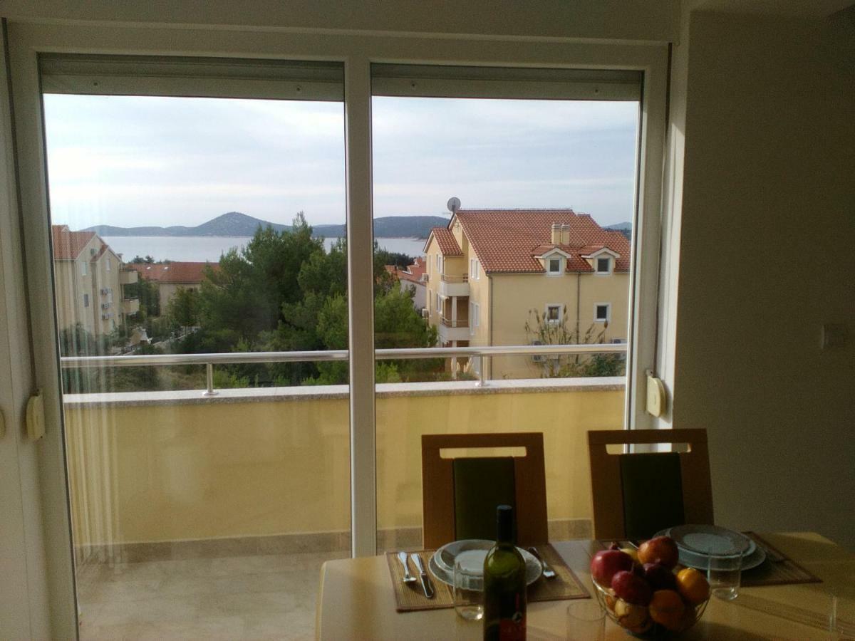 Apartament M & E Vodice Eksteriør billede