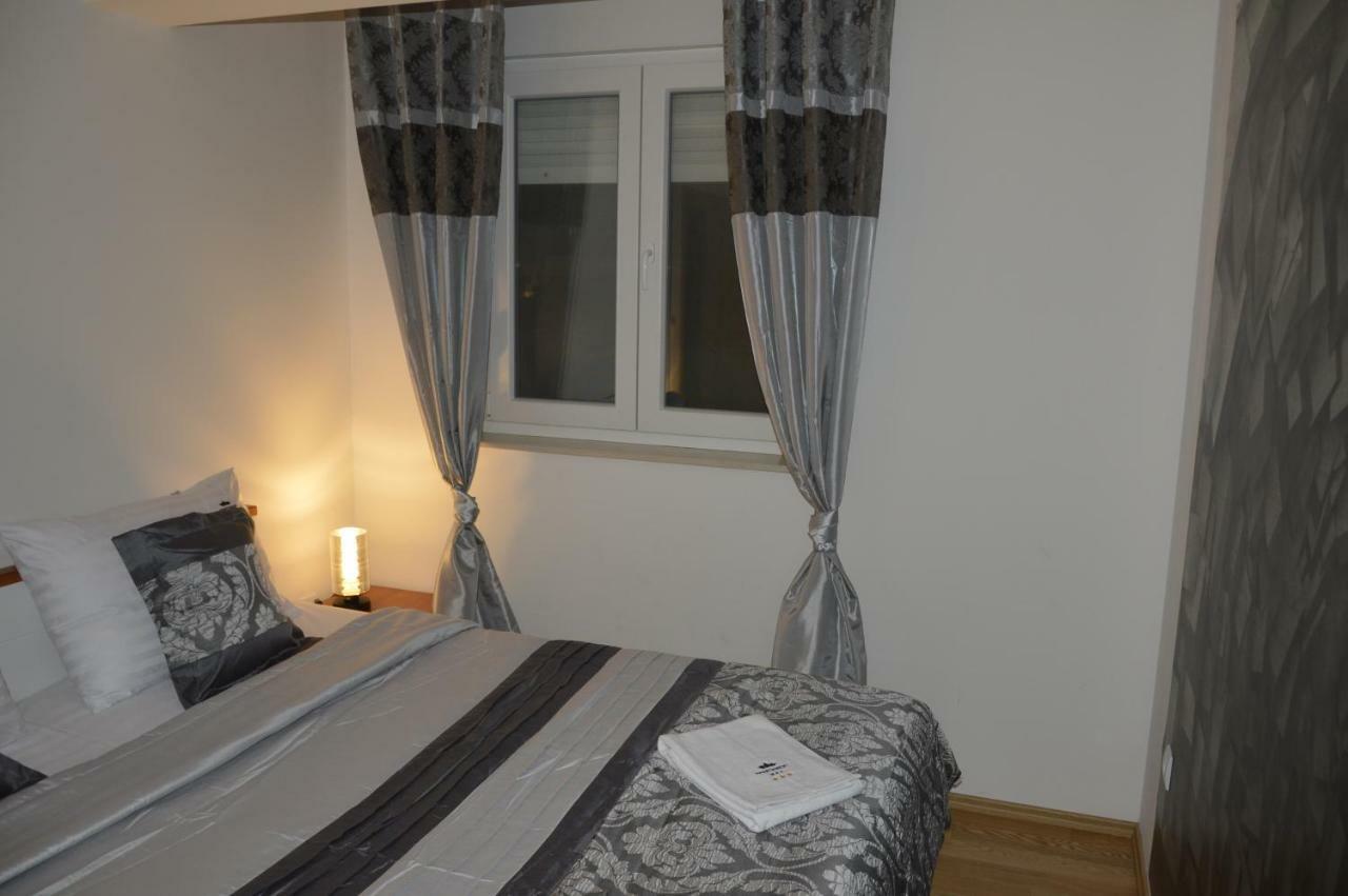 Apartament M & E Vodice Eksteriør billede